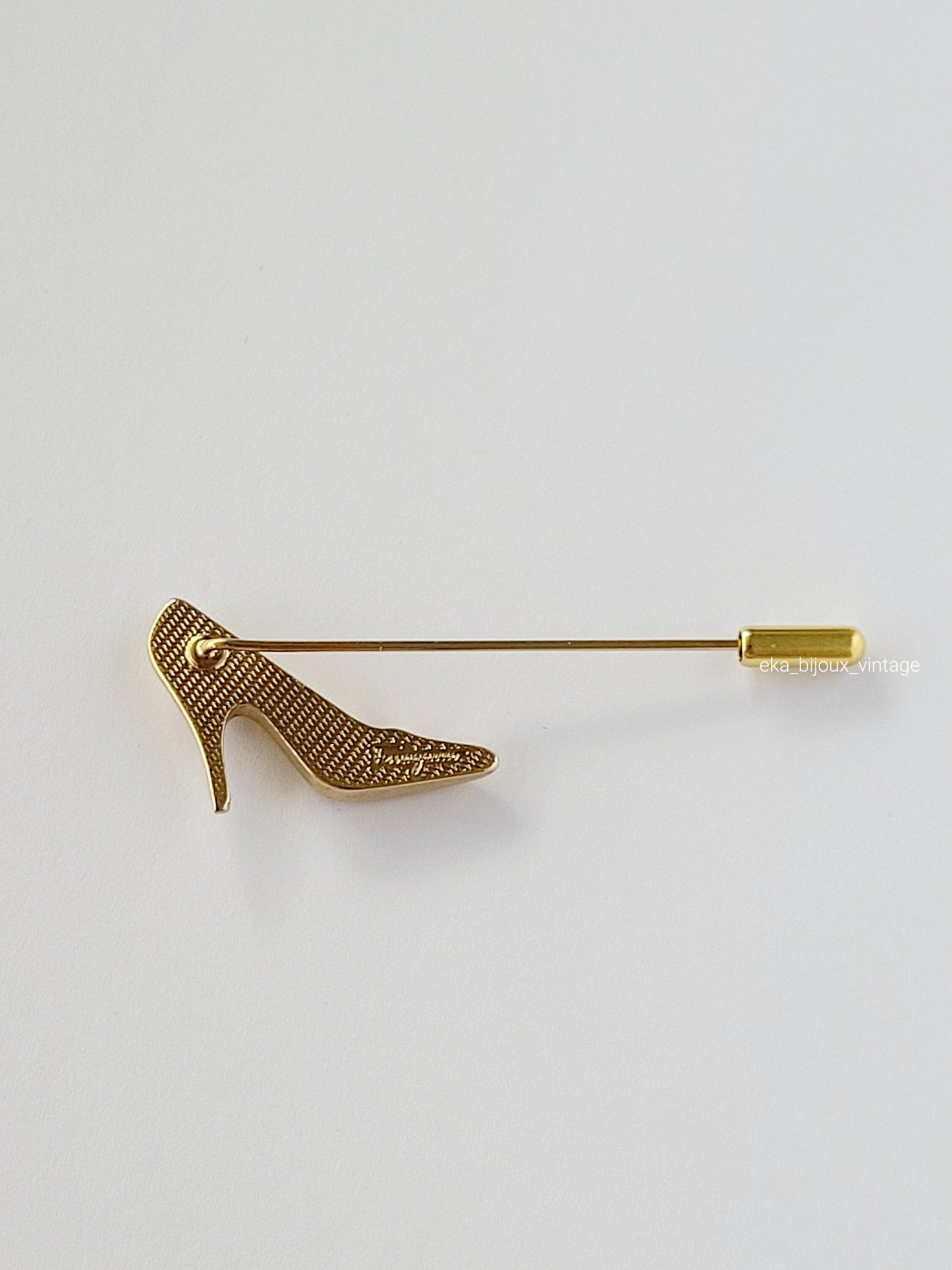 Ferragamo - Broche/Épingle vintage