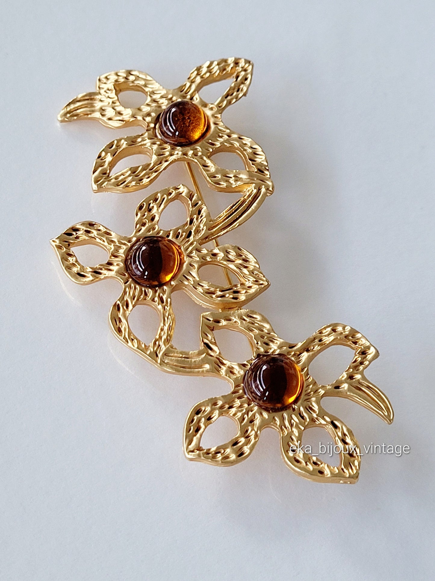 Dolce Vita - Grande broche vintage Trois fleurs