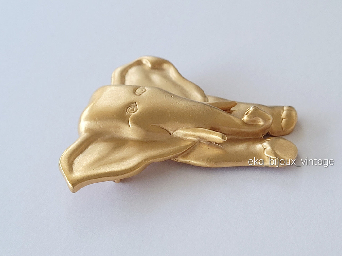 Escada - Large vintage elephant brooch