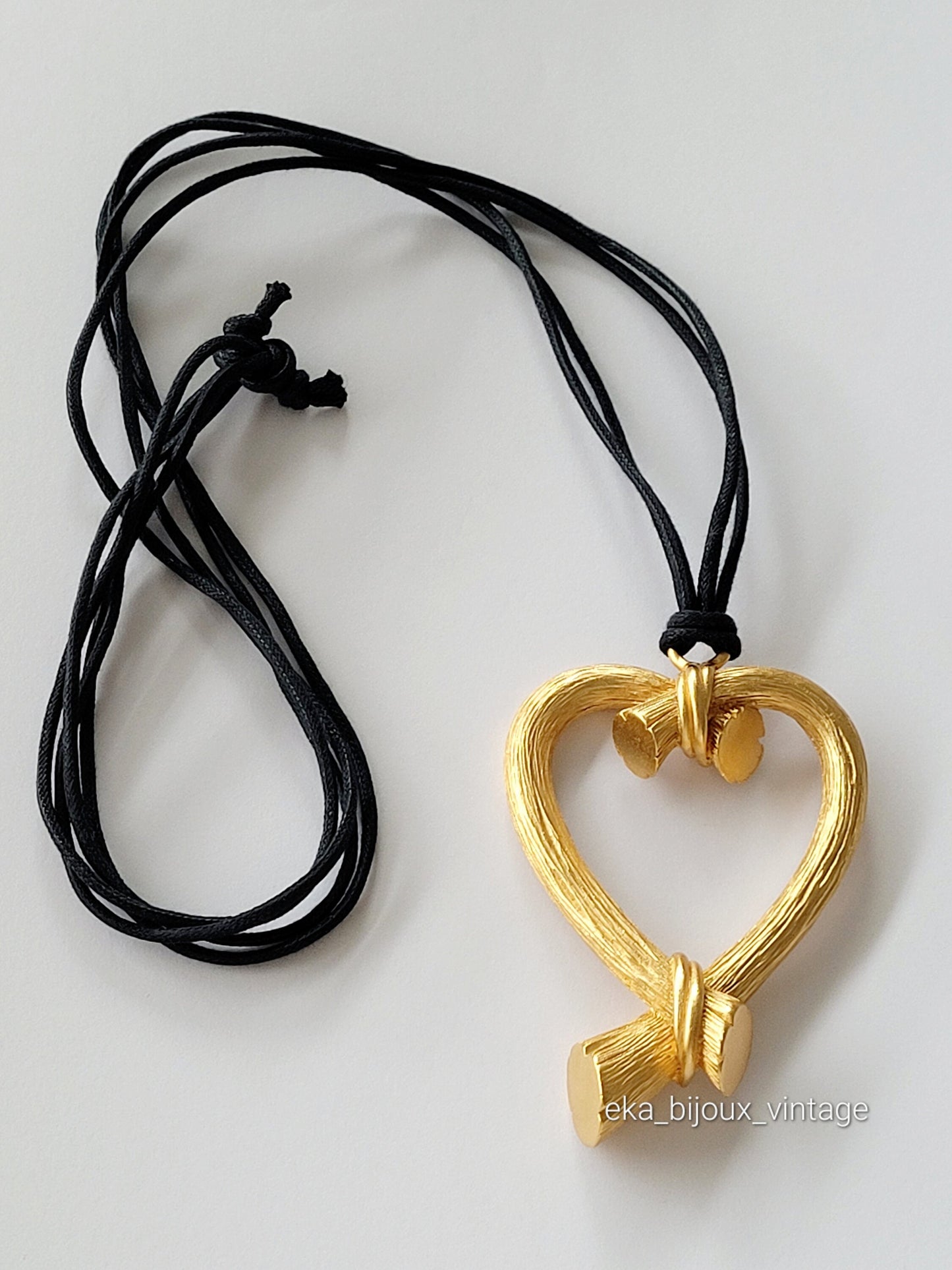 Escada Margaretha Ley - Vintage Heart Necklace