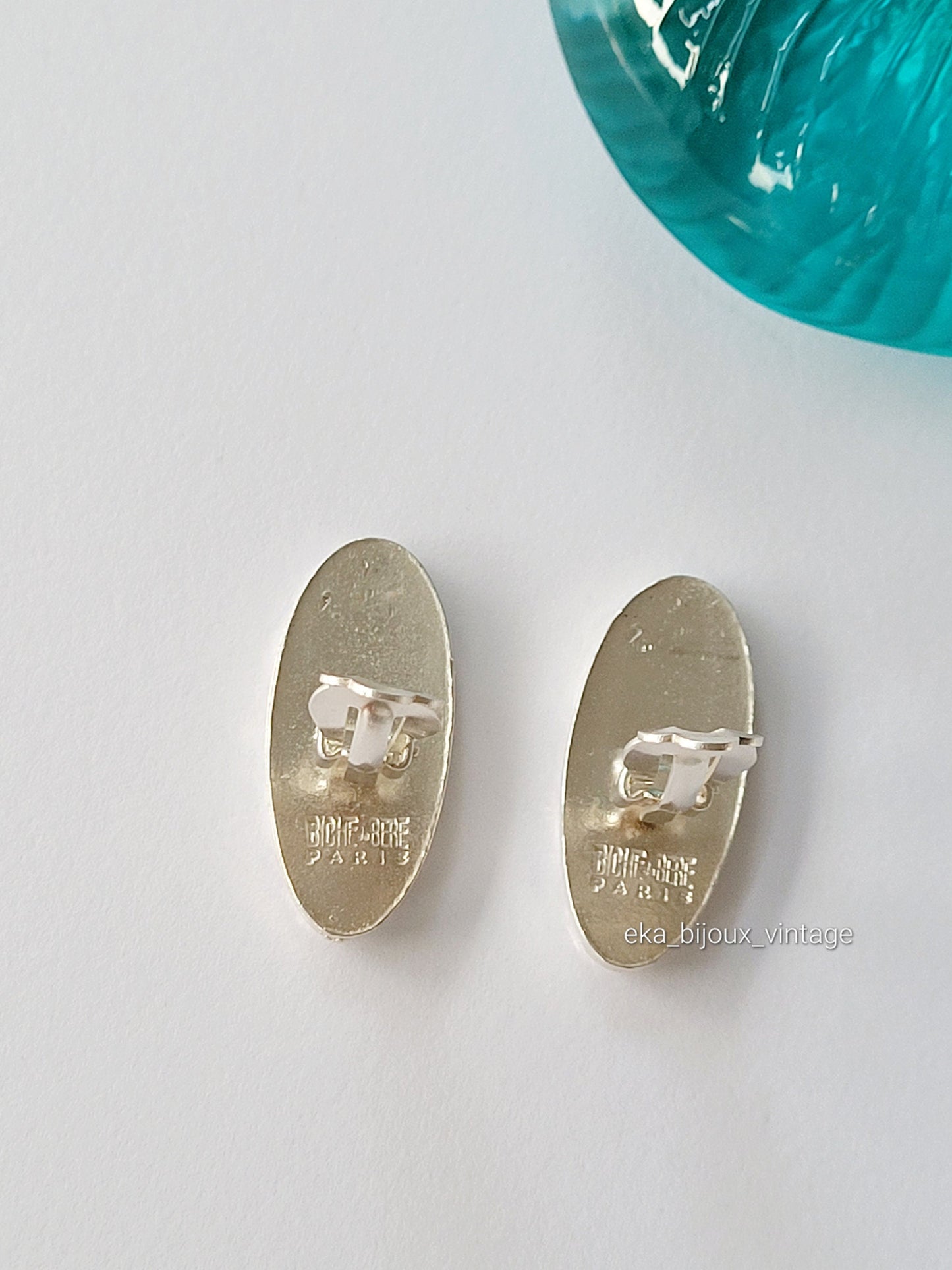 Biche de Bere - Vintage Earrings