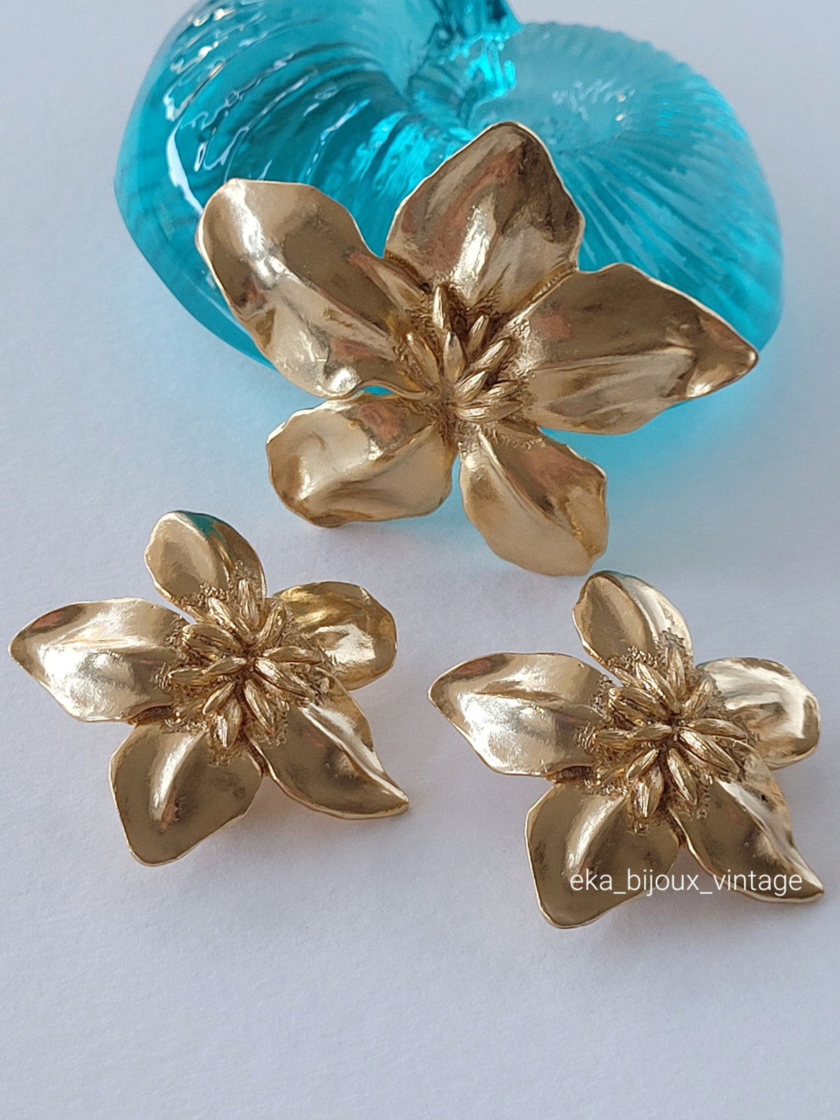 Pendentif Vintage Orena Paris Doré En Forme De Fleur - Occasion - Alliage Métal Doré