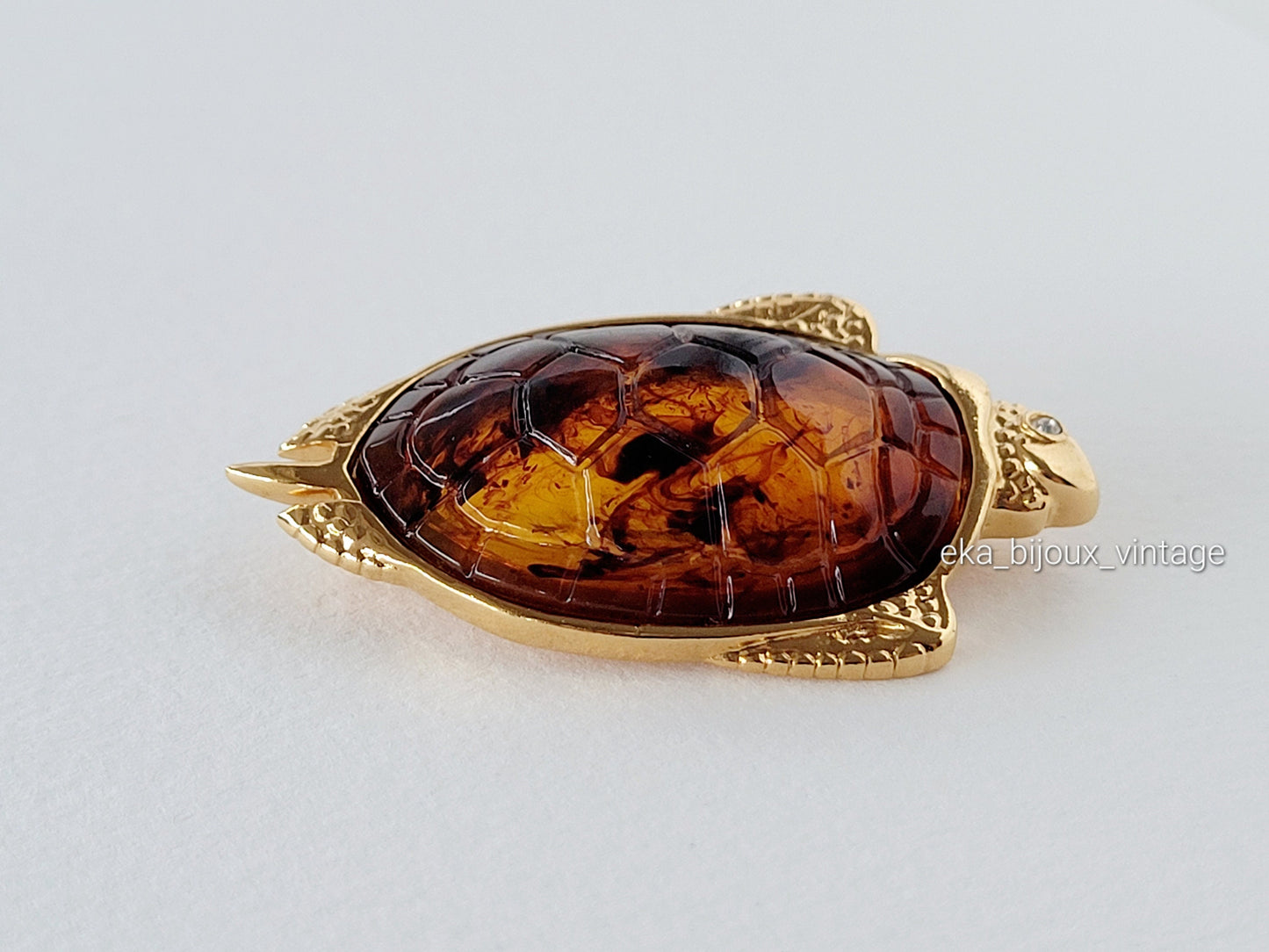 Vintage brooch - Turtle