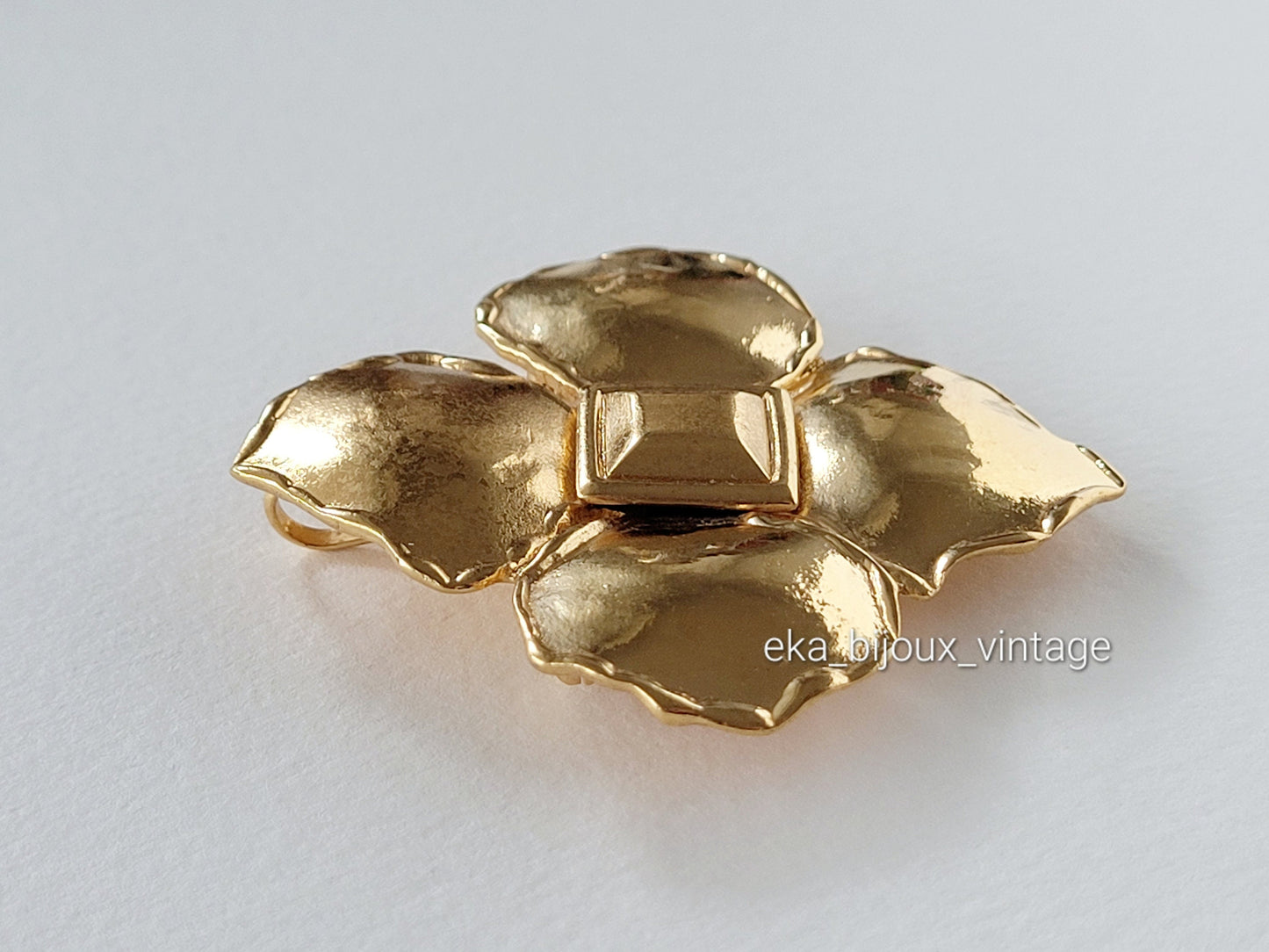 Broche/pendentif vintage Yves Saint Laurent Fleur