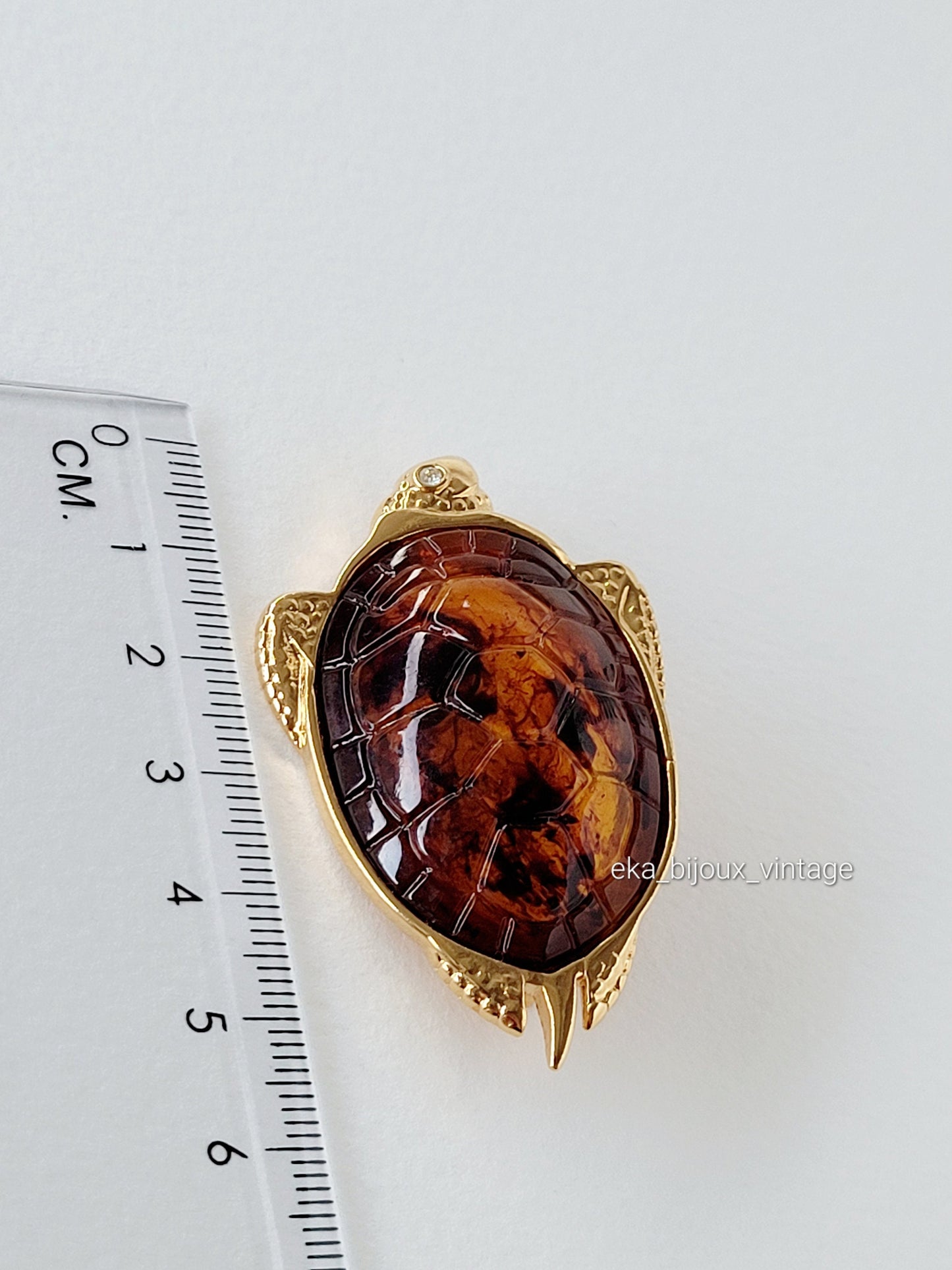 Vintage brooch - Turtle