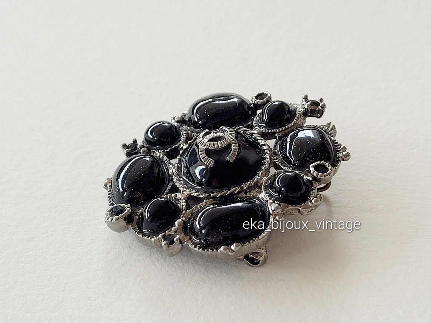 Chanel - Magnificent brooch/pendant