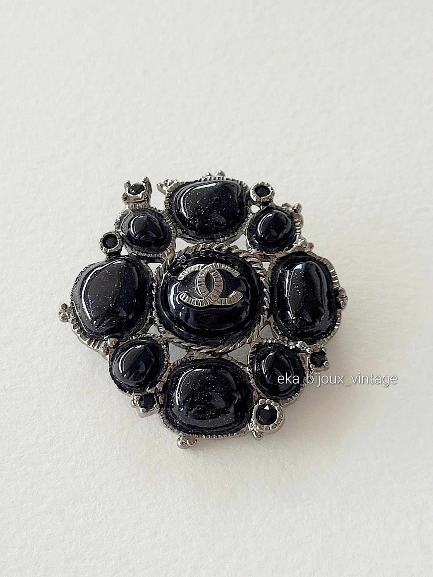 Chanel - Magnificent brooch/pendant