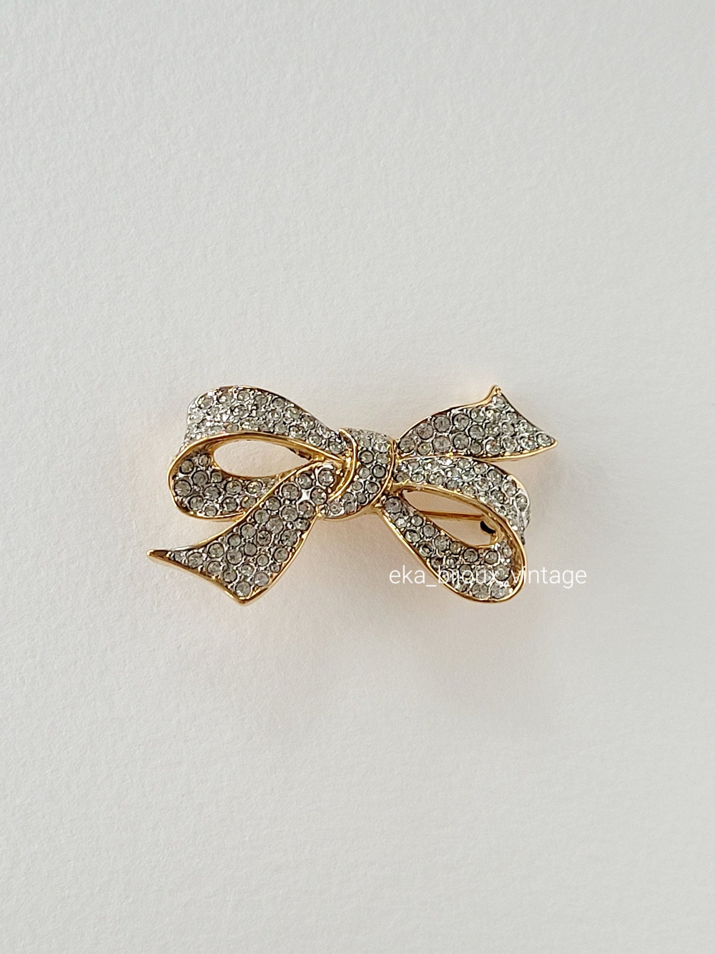 Nina Ricci - Vintage Doves brooch