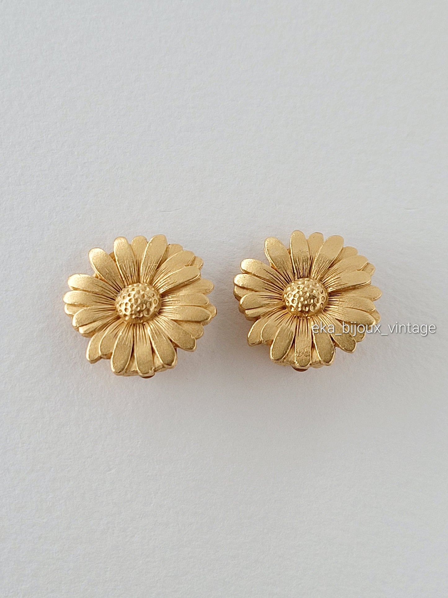 Escada - Boucles d'oreilles vintage - Marguerite