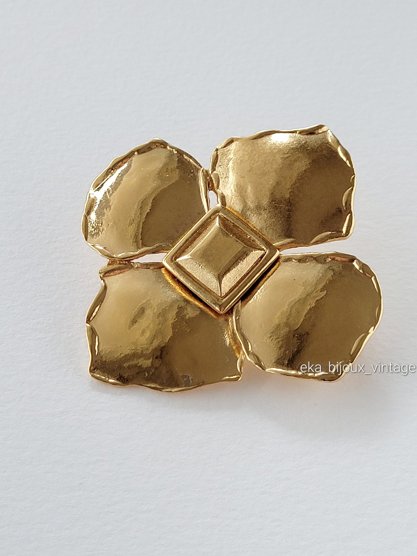 Vintage Yves Saint Laurent Fleur brooch/pendant