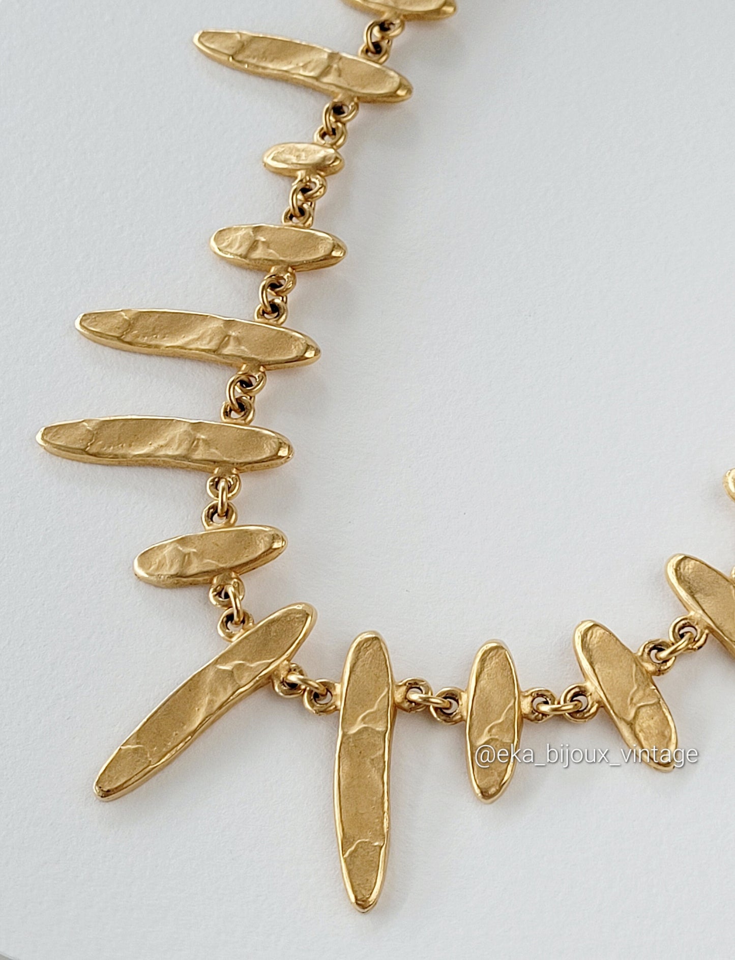 Biche de Bere - Vintage golden necklace