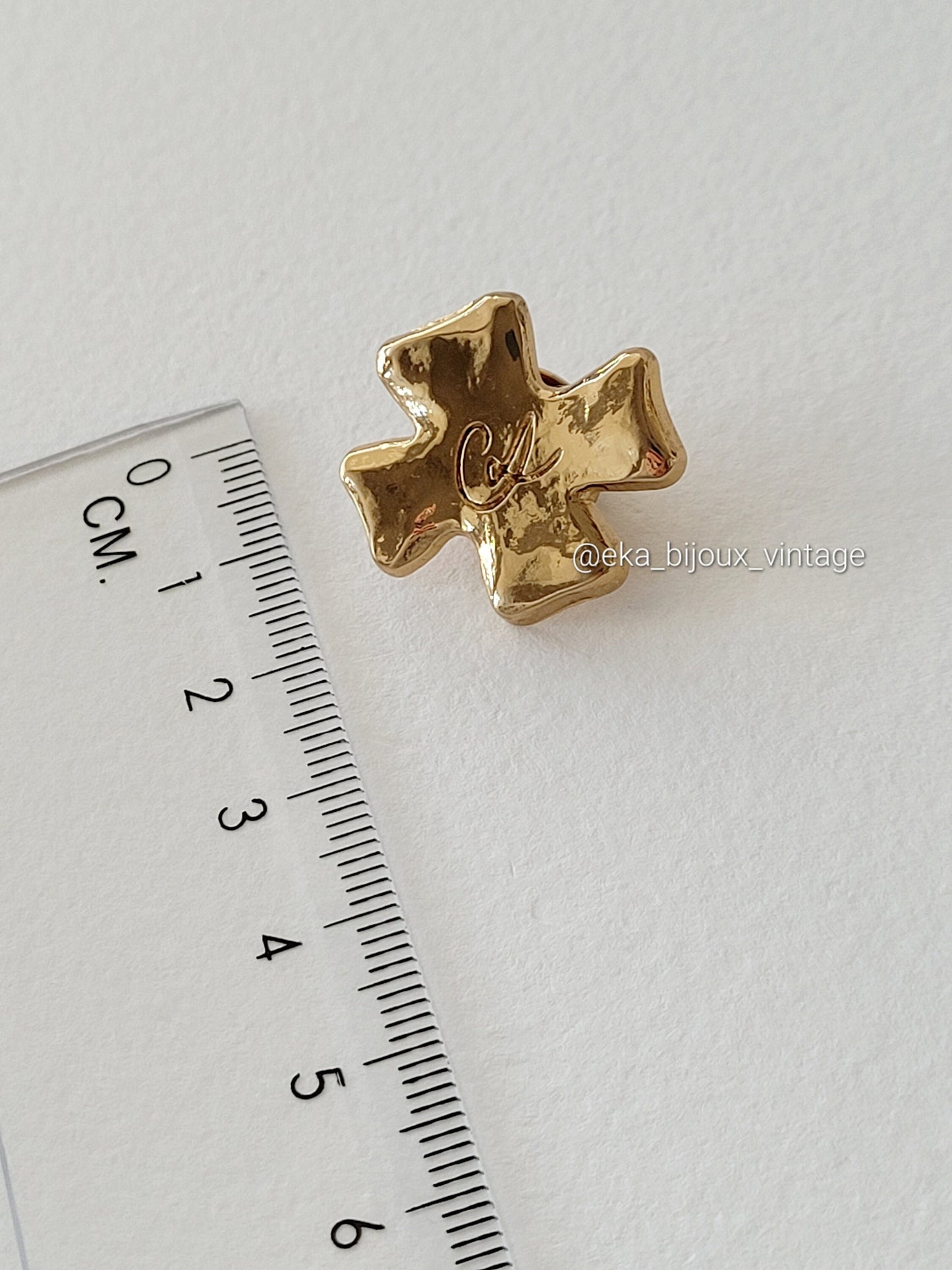 Christian Lacroix - Vintage cross pin