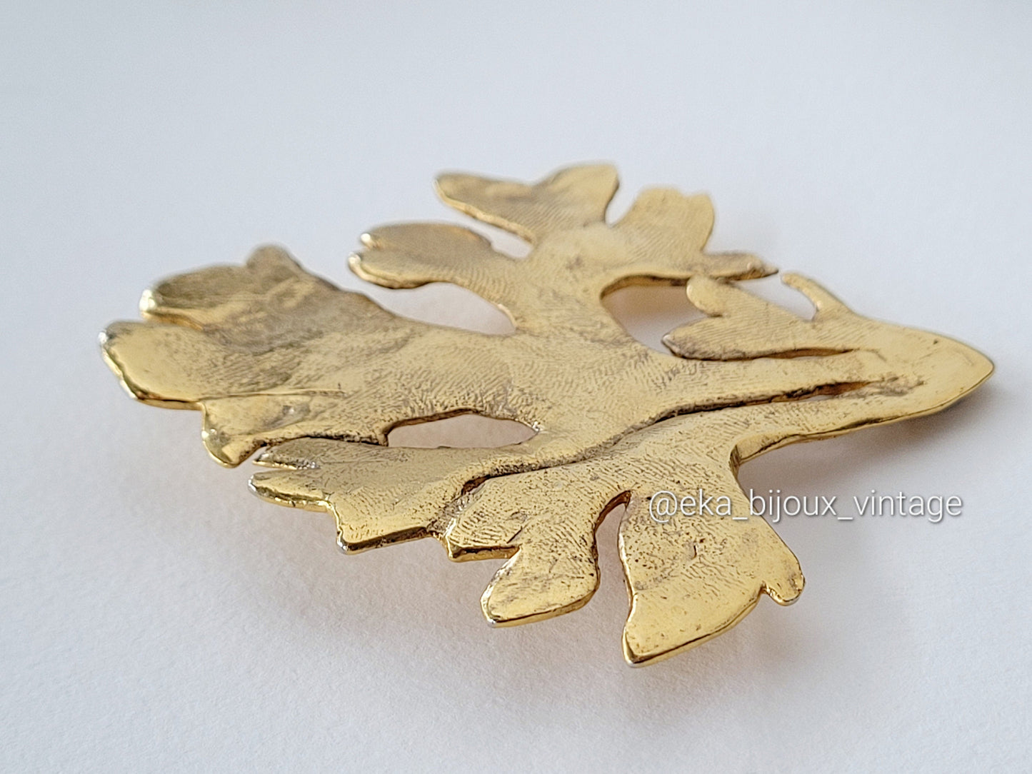 Vintage brooch - Golden branch