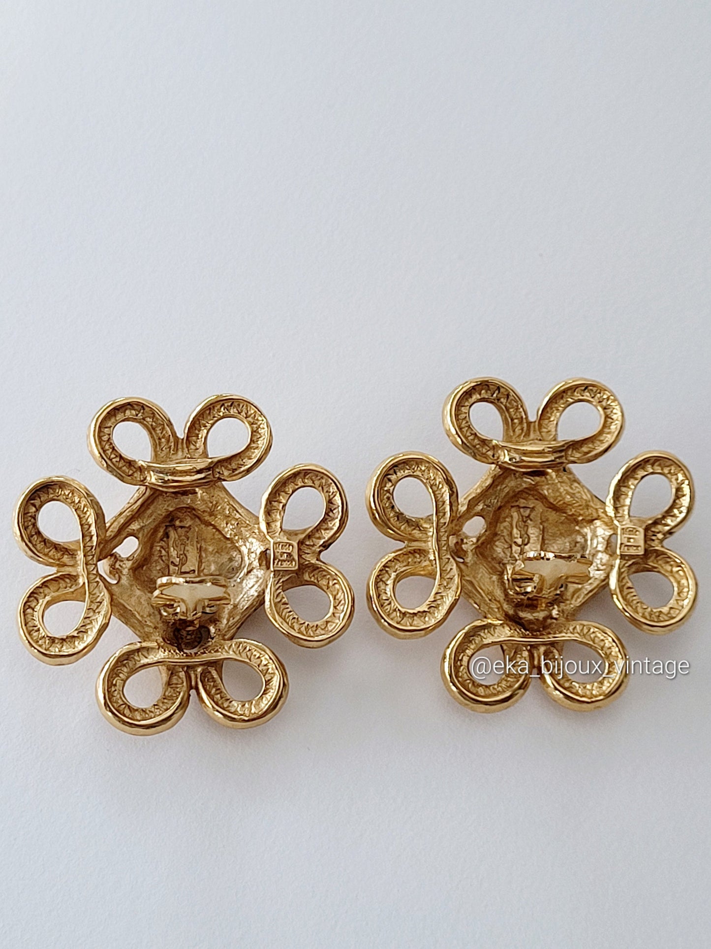 Yves Saint Laurent - Boucles d'oreilles vintage Fleur