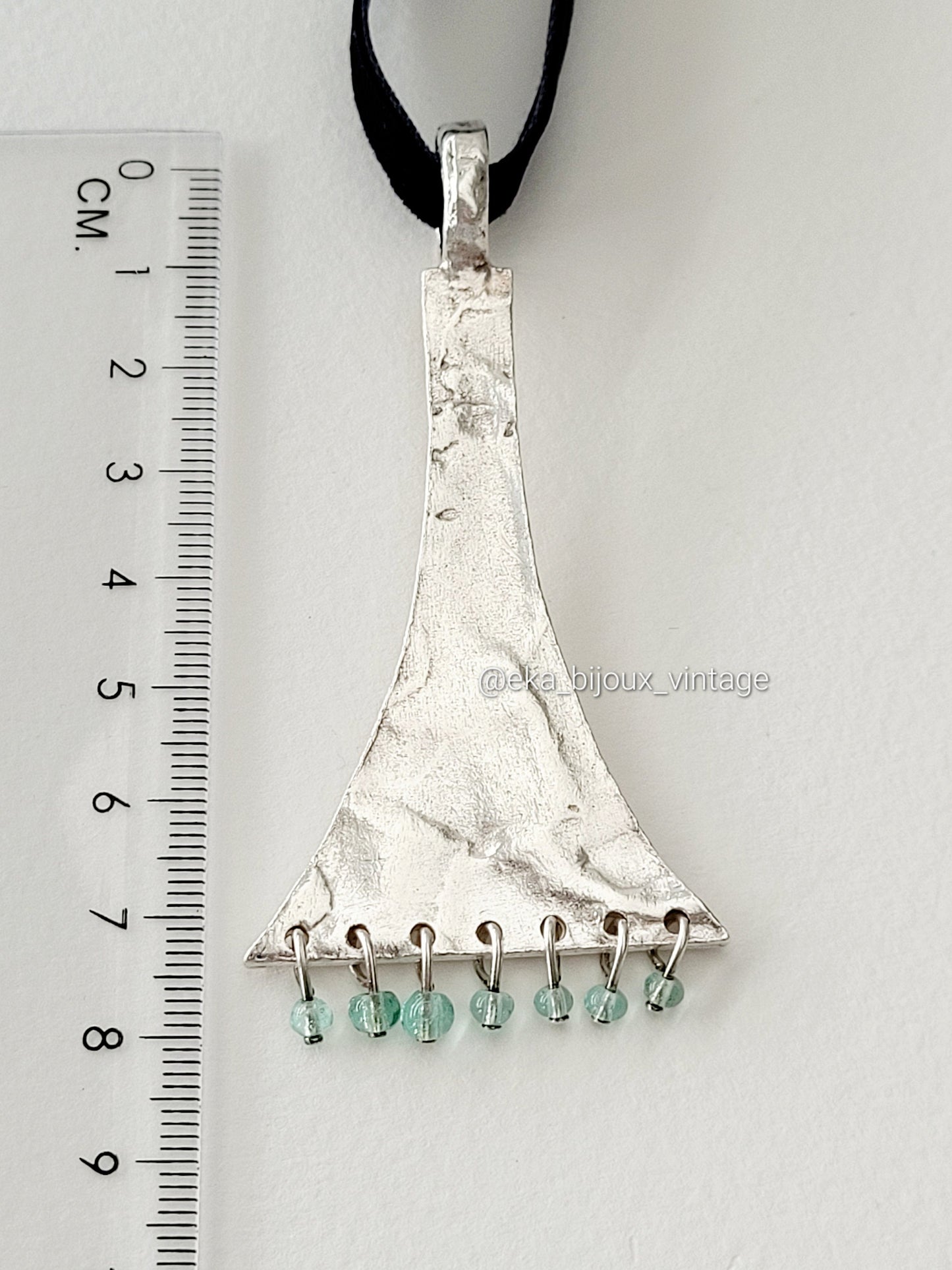 Biche de Bere - Pendentif vintage