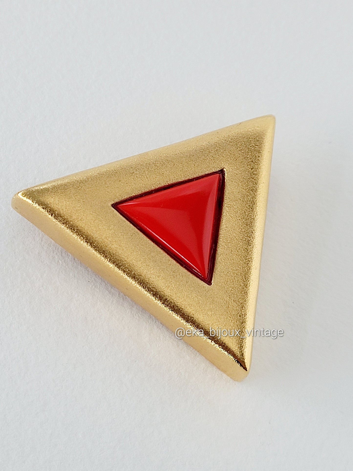 Courreges - Vintage brooch - Red cabochon