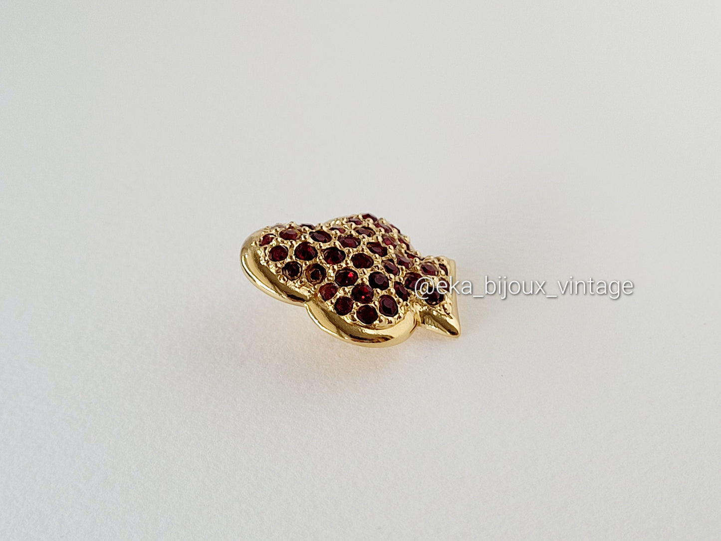 Broche vintage Yves Saint Laurent en forme de pique