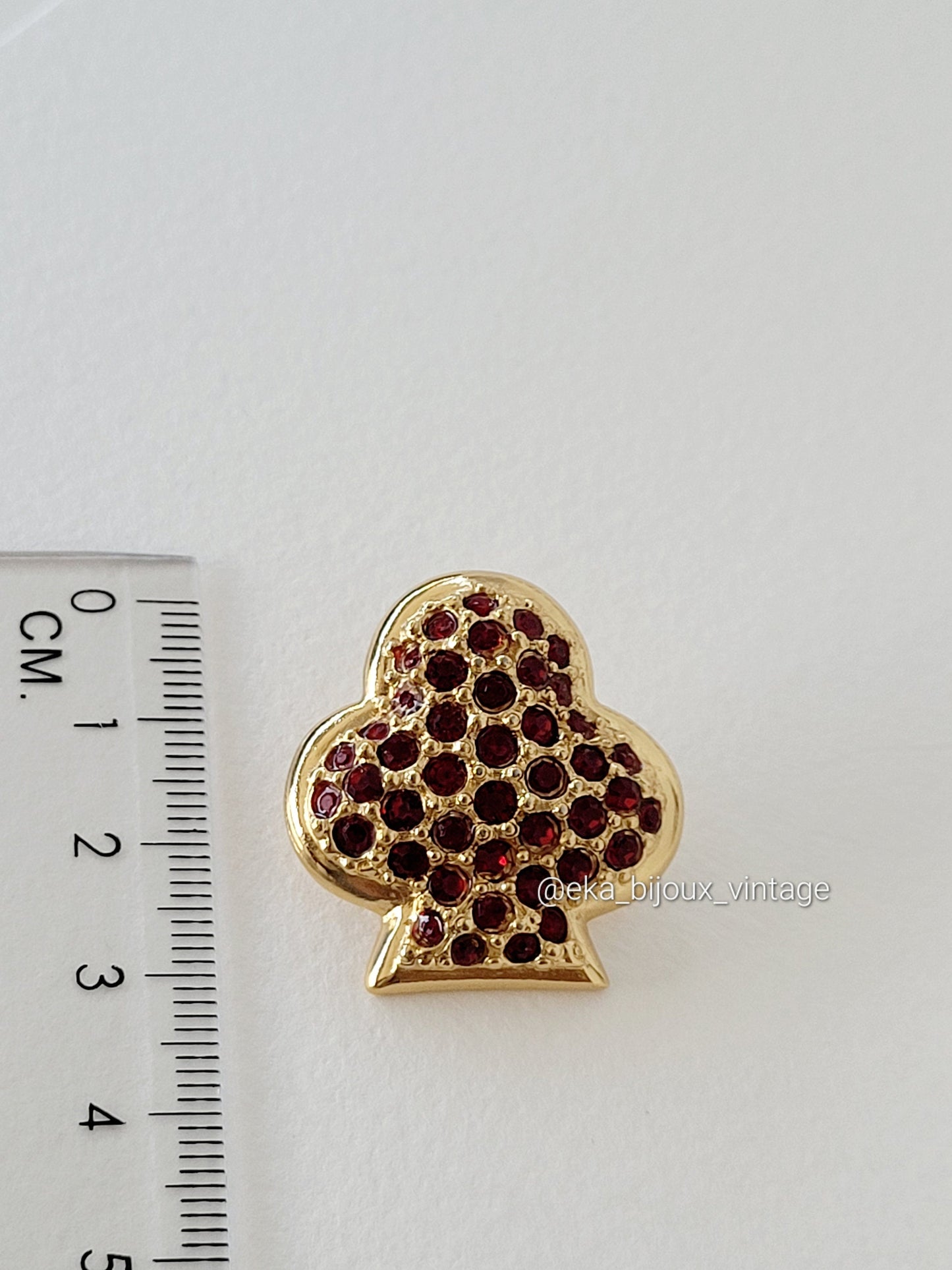 Broche vintage Yves Saint Laurent en forme de pique