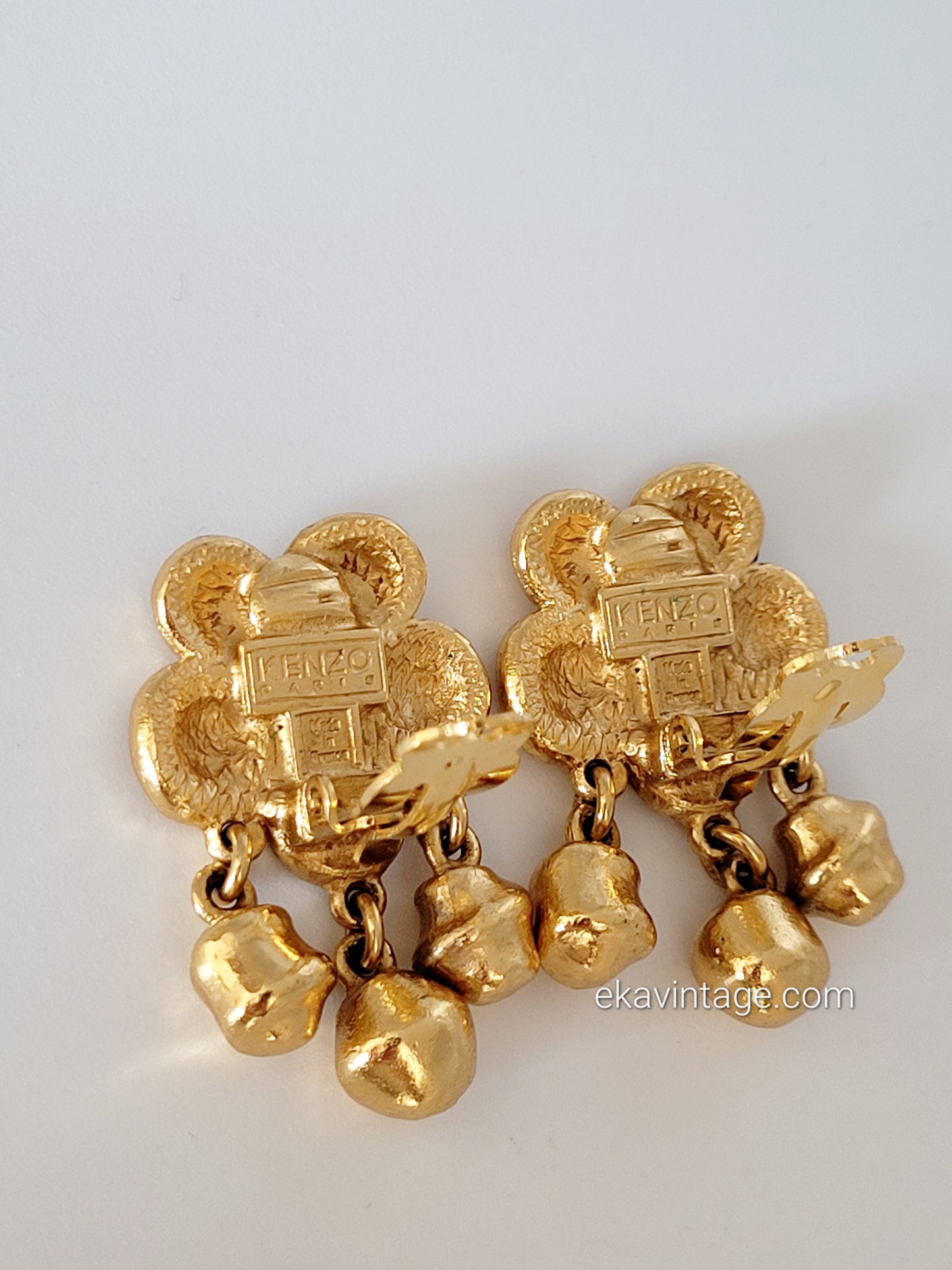 Kenzo - Boucles d'oreilles vintage Fleur cabochon rouge