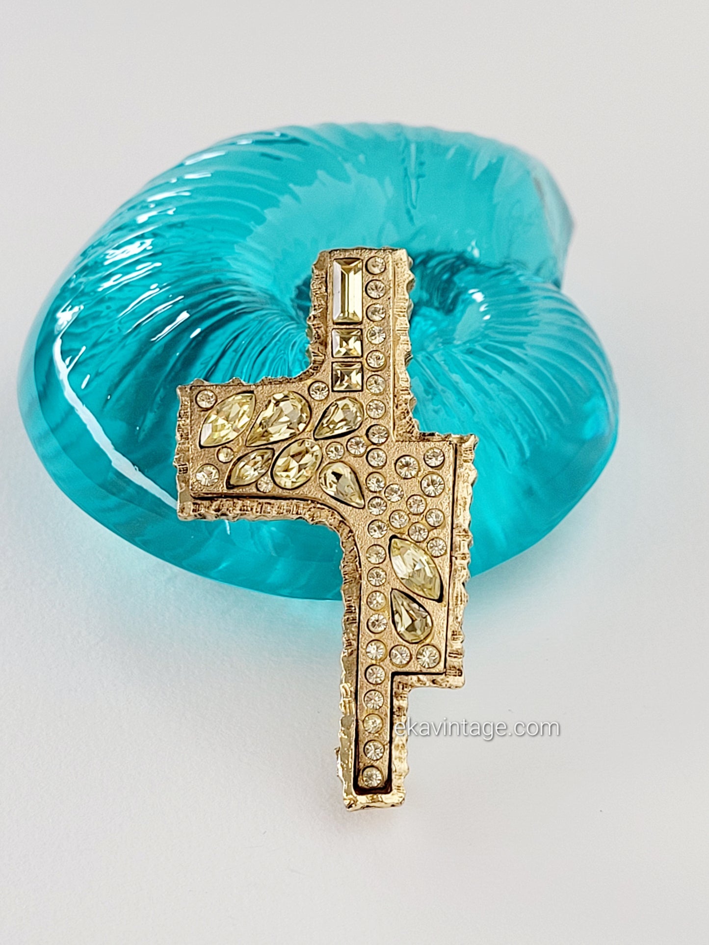 Christian Lacroix-Broche vintage Croix