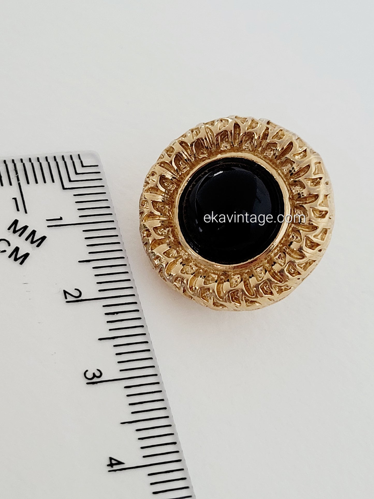 Trifari - Boucles d'oreilles vintage cabochons noir