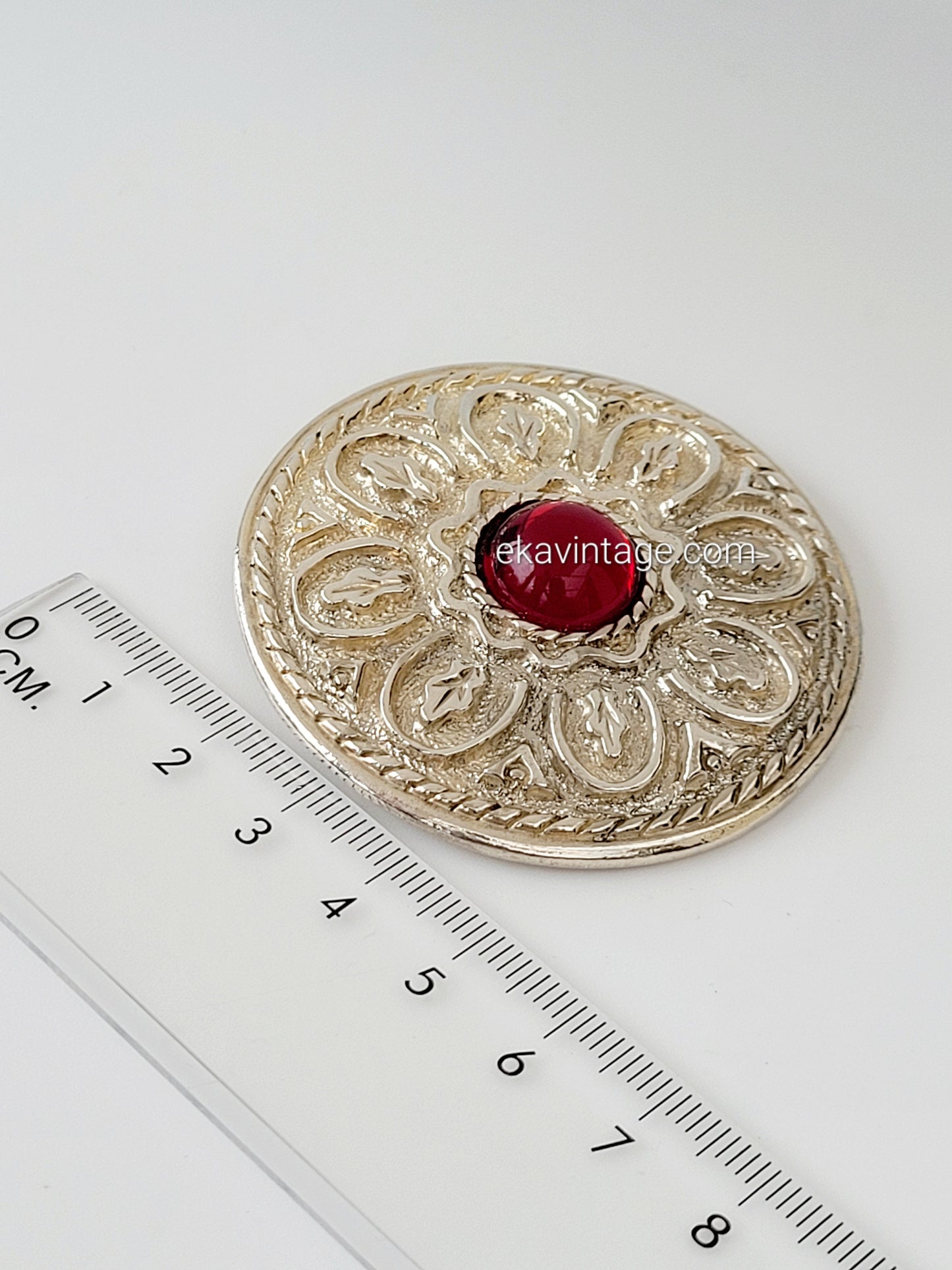 Guy Laroche - Broche vintage Cabochon rouge
