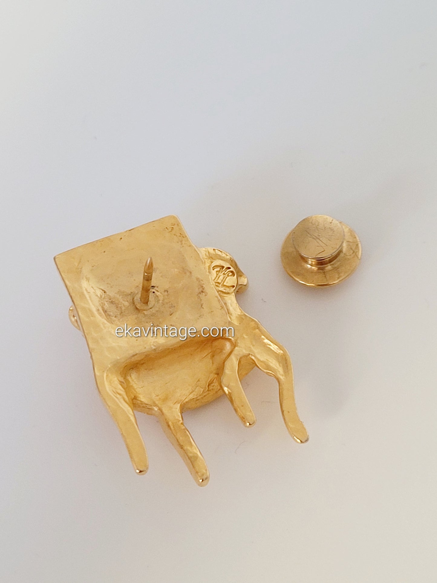 Karl Lagerfeld - Broche vintage - Chaise Louis XIV