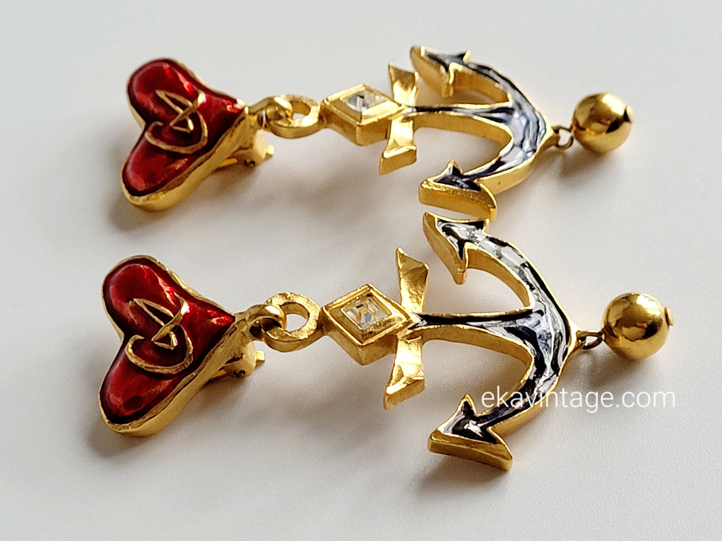 Christian Lacroix - Magnifiques boucles d'oreilles vintage