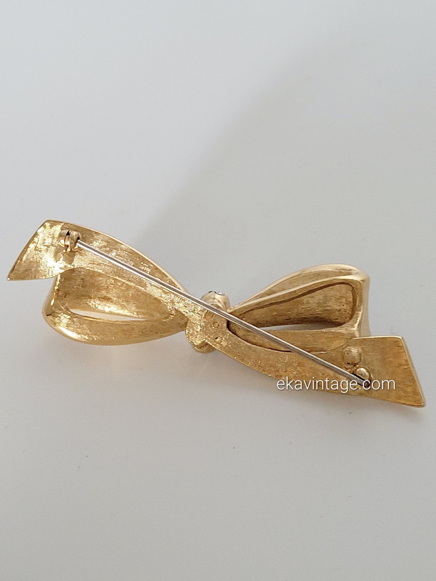 Alpha - Broche vintage - Nœud