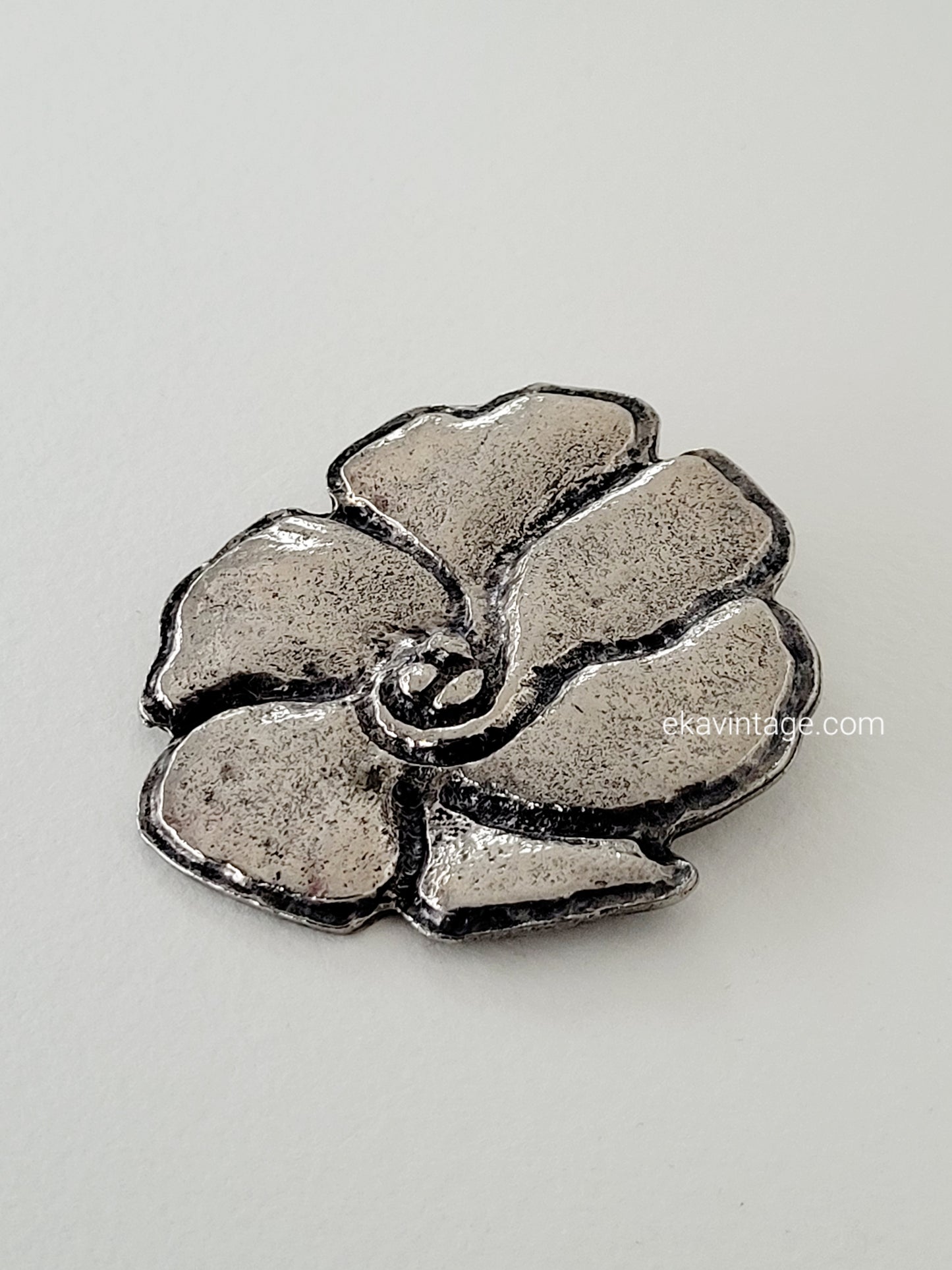 Cacharel - Broche vintage Fleur