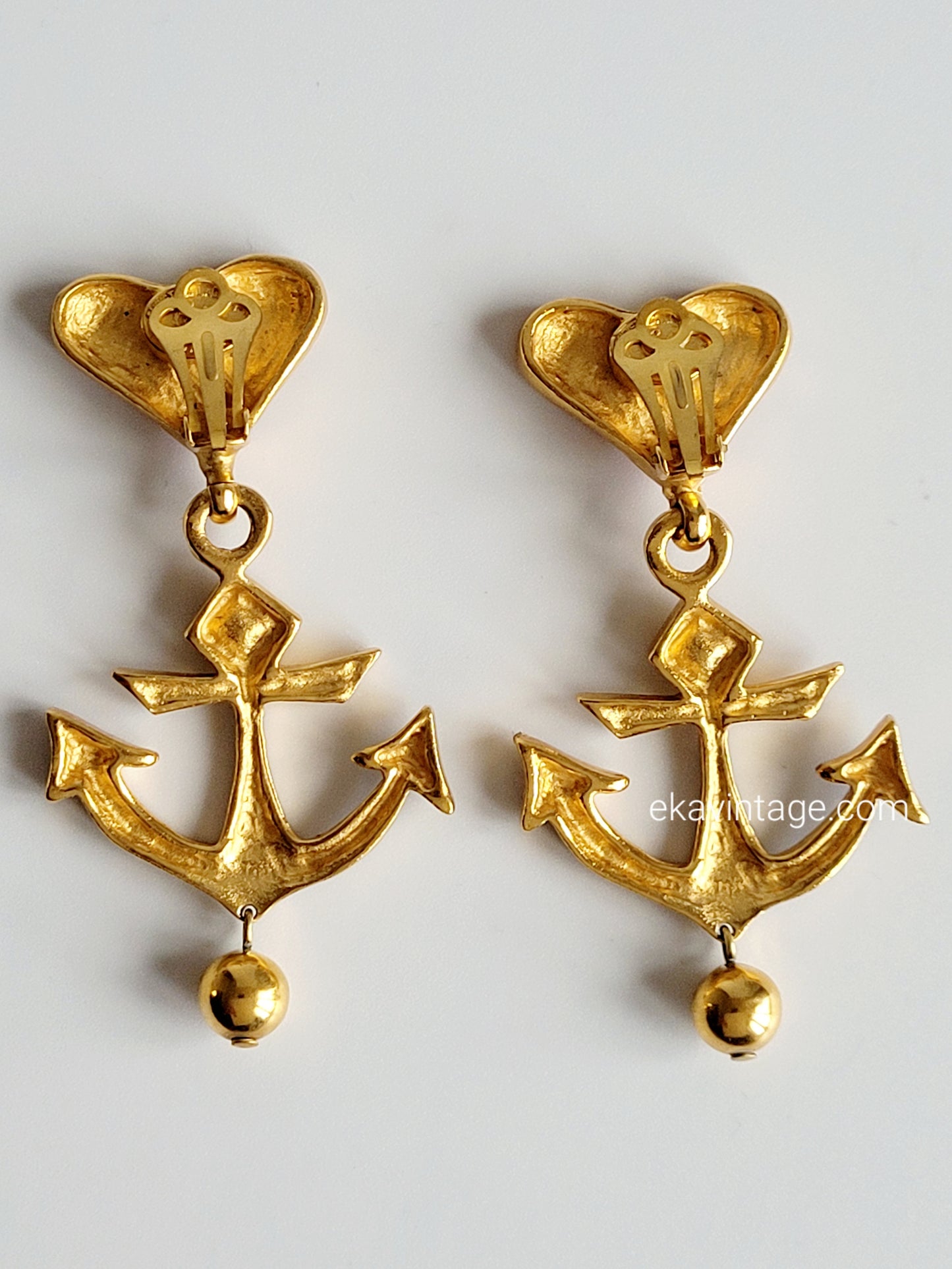 Christian Lacroix - Magnifiques boucles d'oreilles vintage