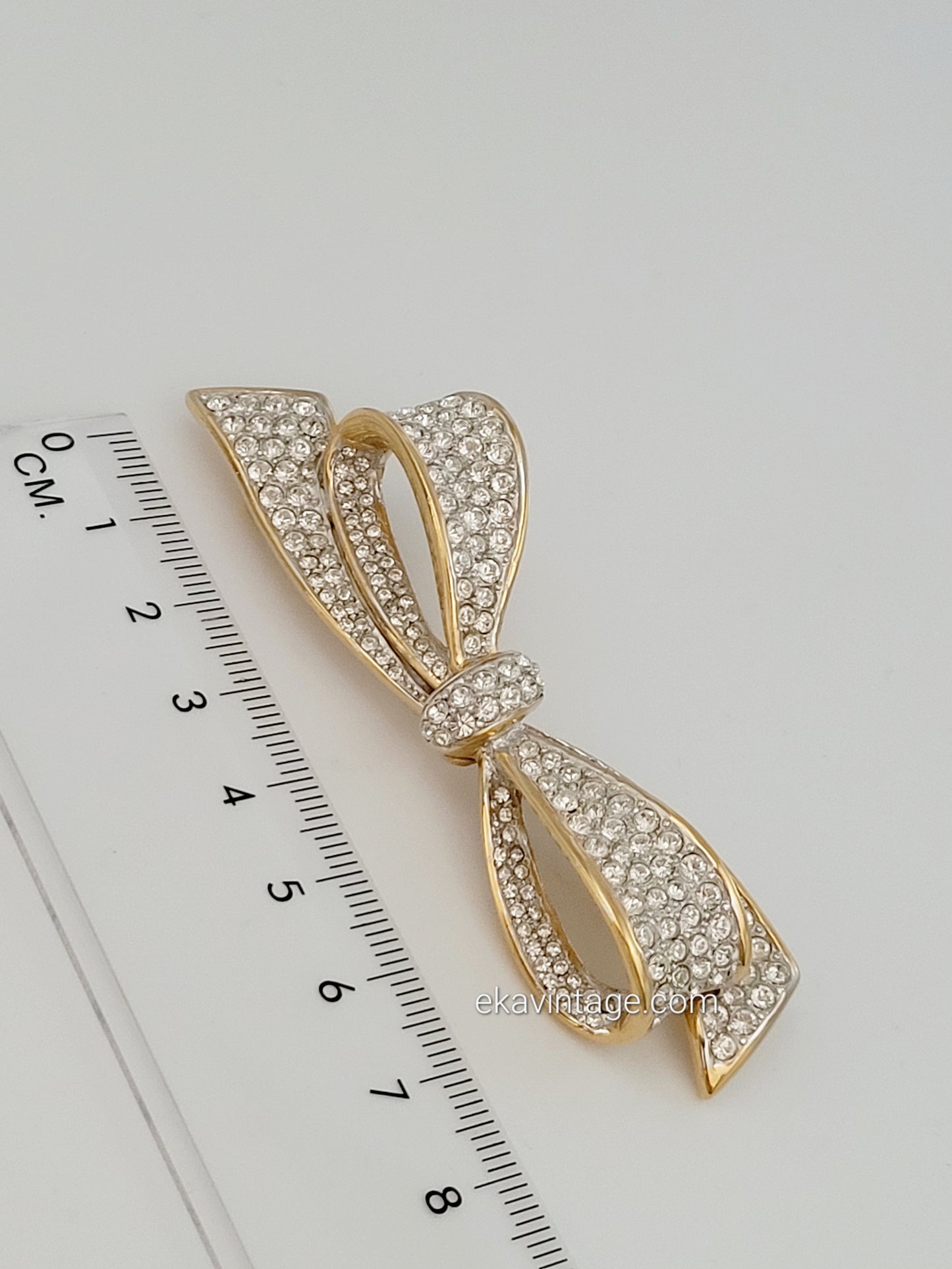 Alpha - Broche vintage - Nœud
