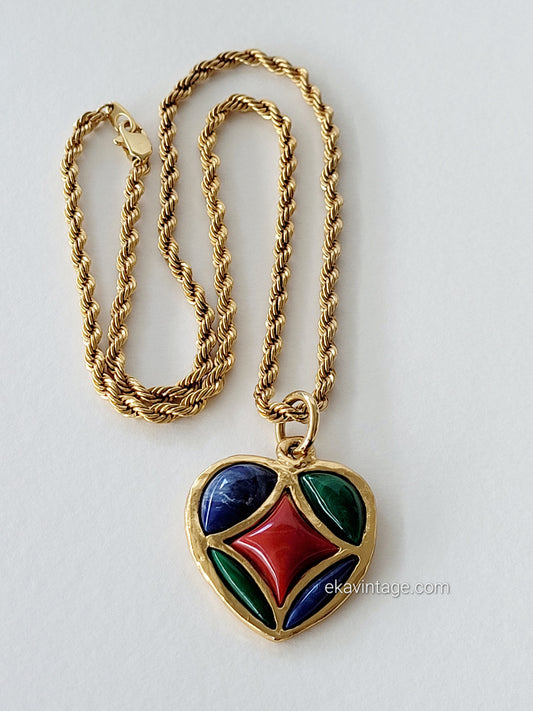 Yves Saint Laurent  - Collier avec pendentif vintage Cœur