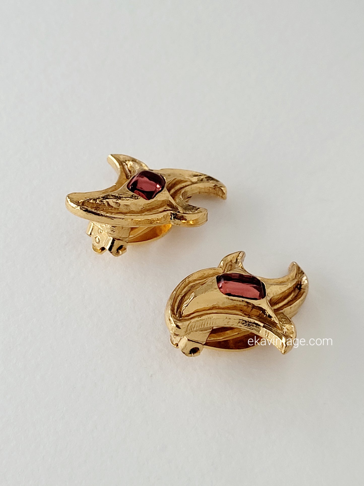 Kenzo - Boucles d'oreilles vintage Fleur cabochon rose