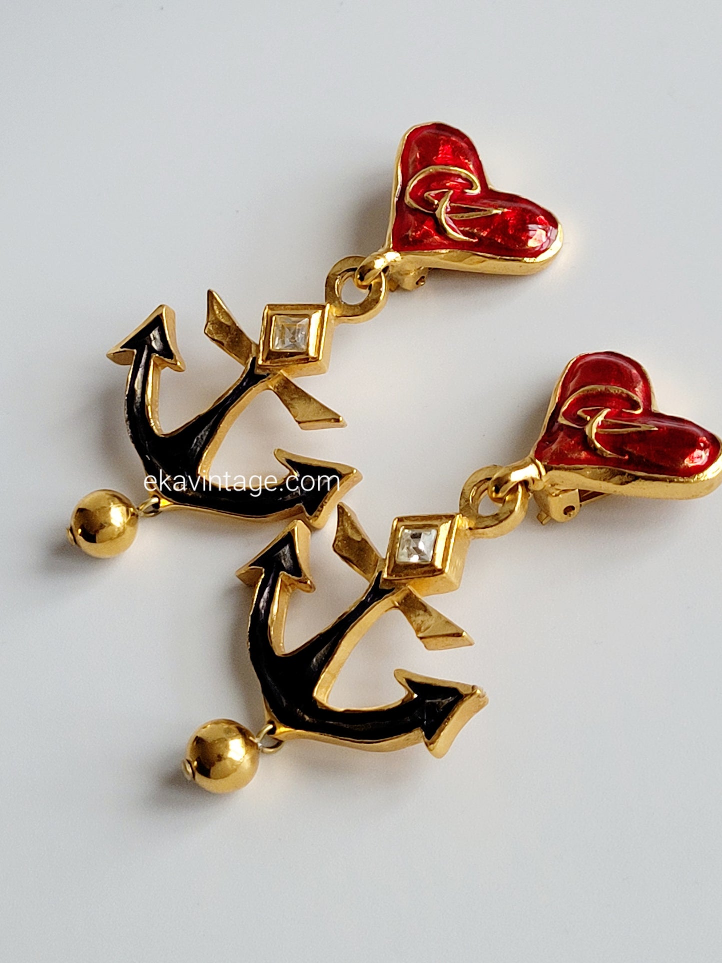 Christian Lacroix - Magnifiques boucles d'oreilles vintage