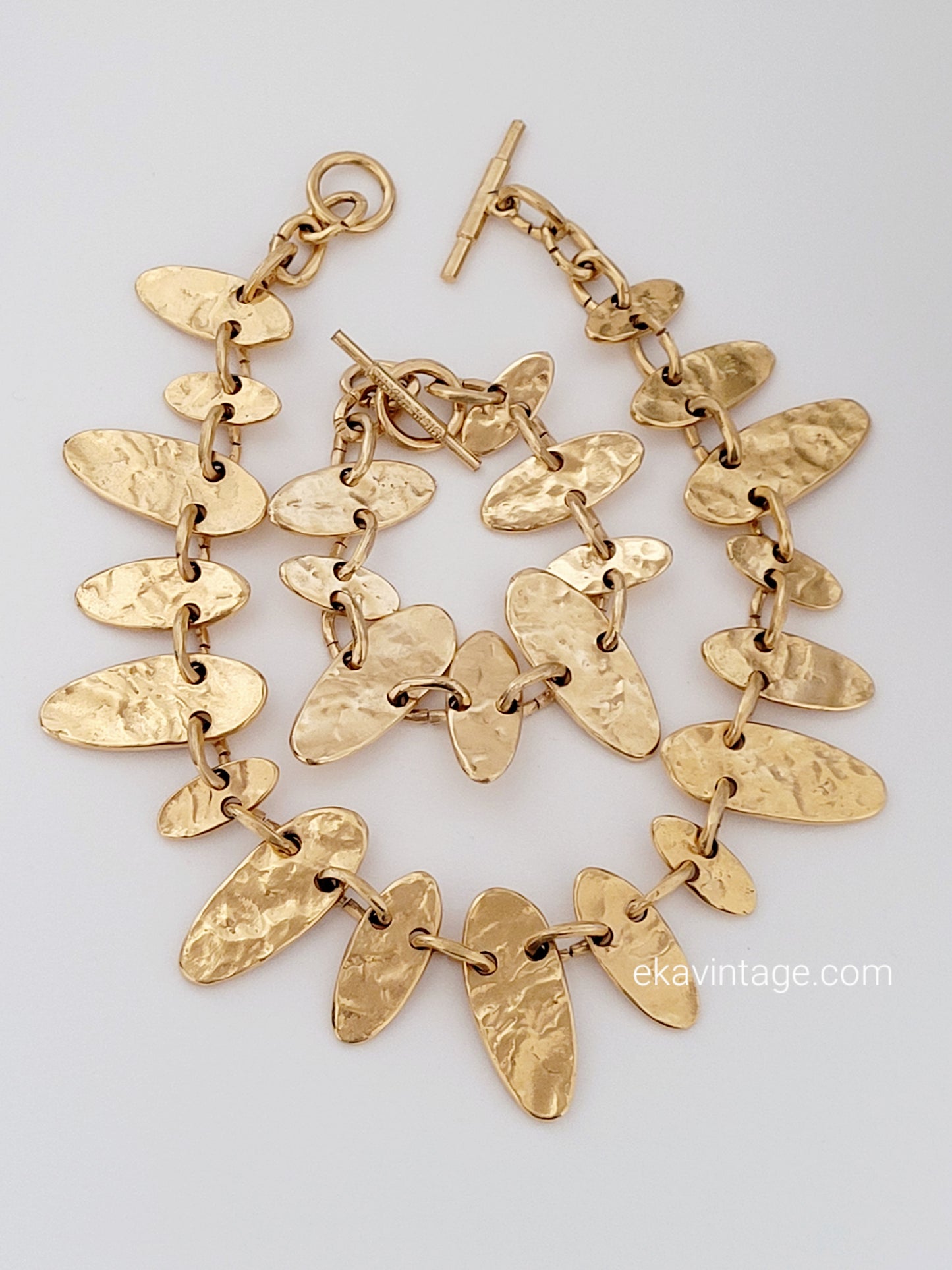 Biche de Bère - Vintage golden bracelet.