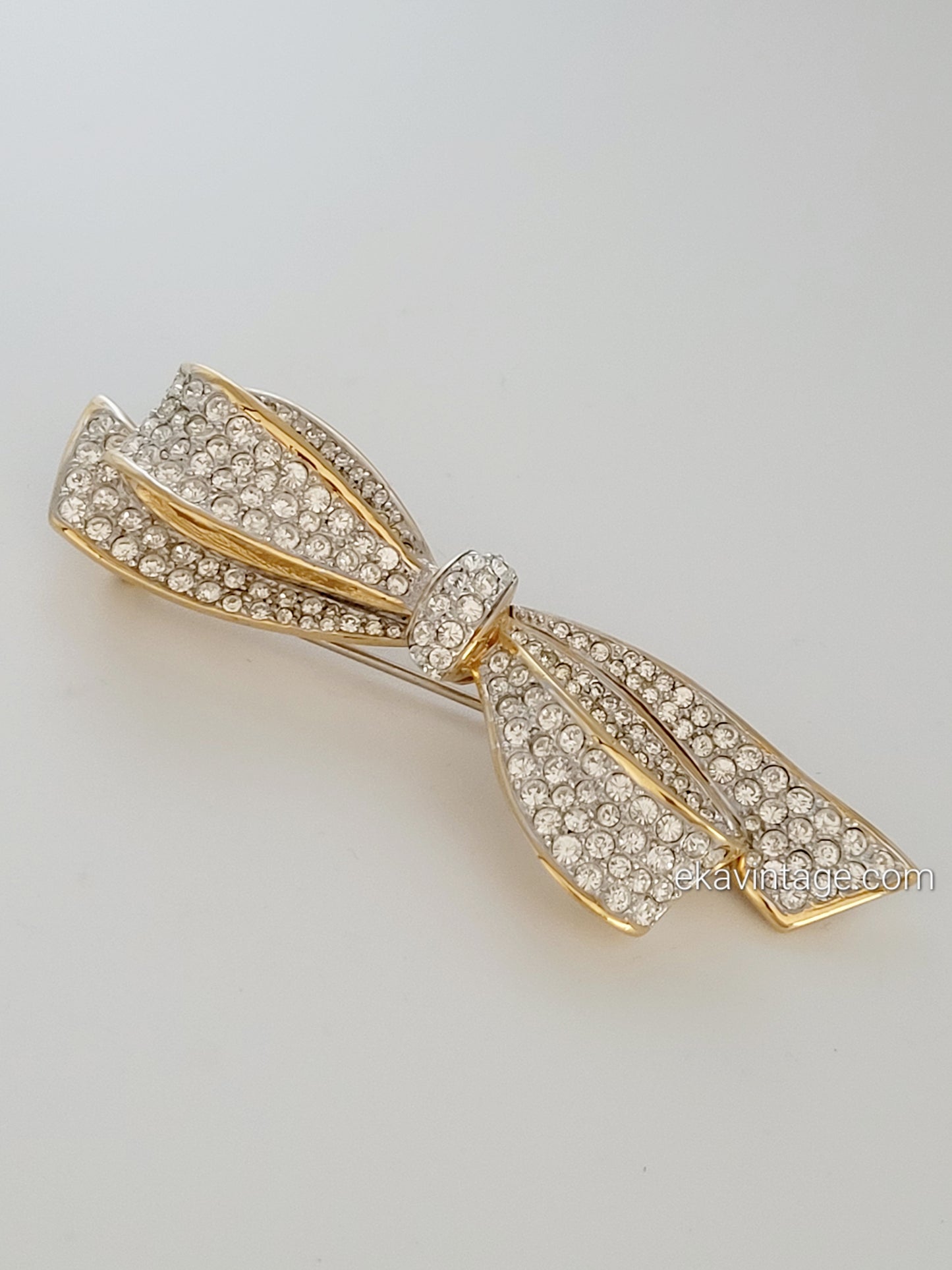 Alpha - Broche vintage - Nœud