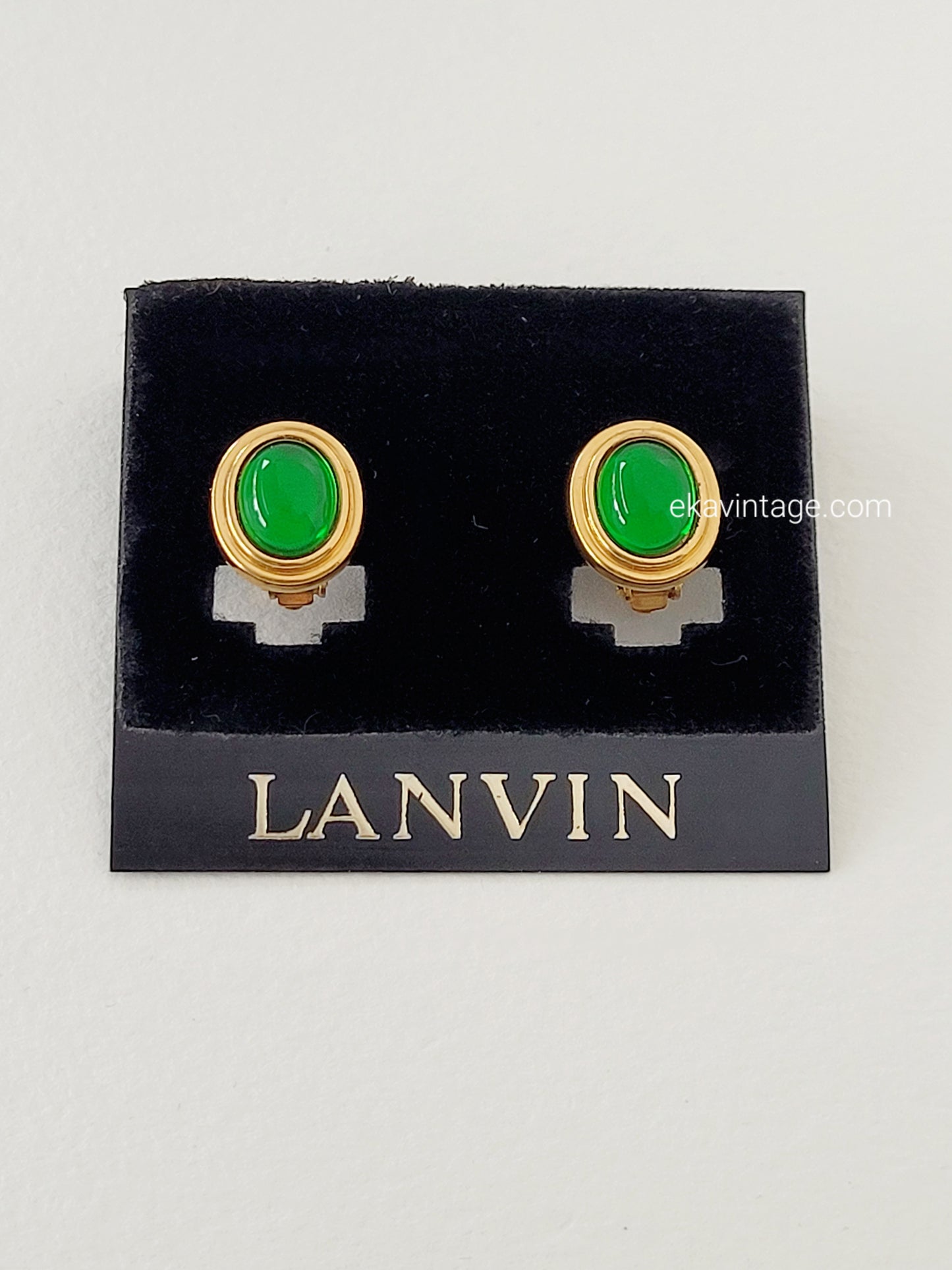 Lanvin - Boucles d'oreilles vintage cabochons en verre vert